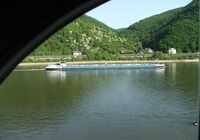 Ferienwohnung „Burgunder“: Blick auf den Rhein